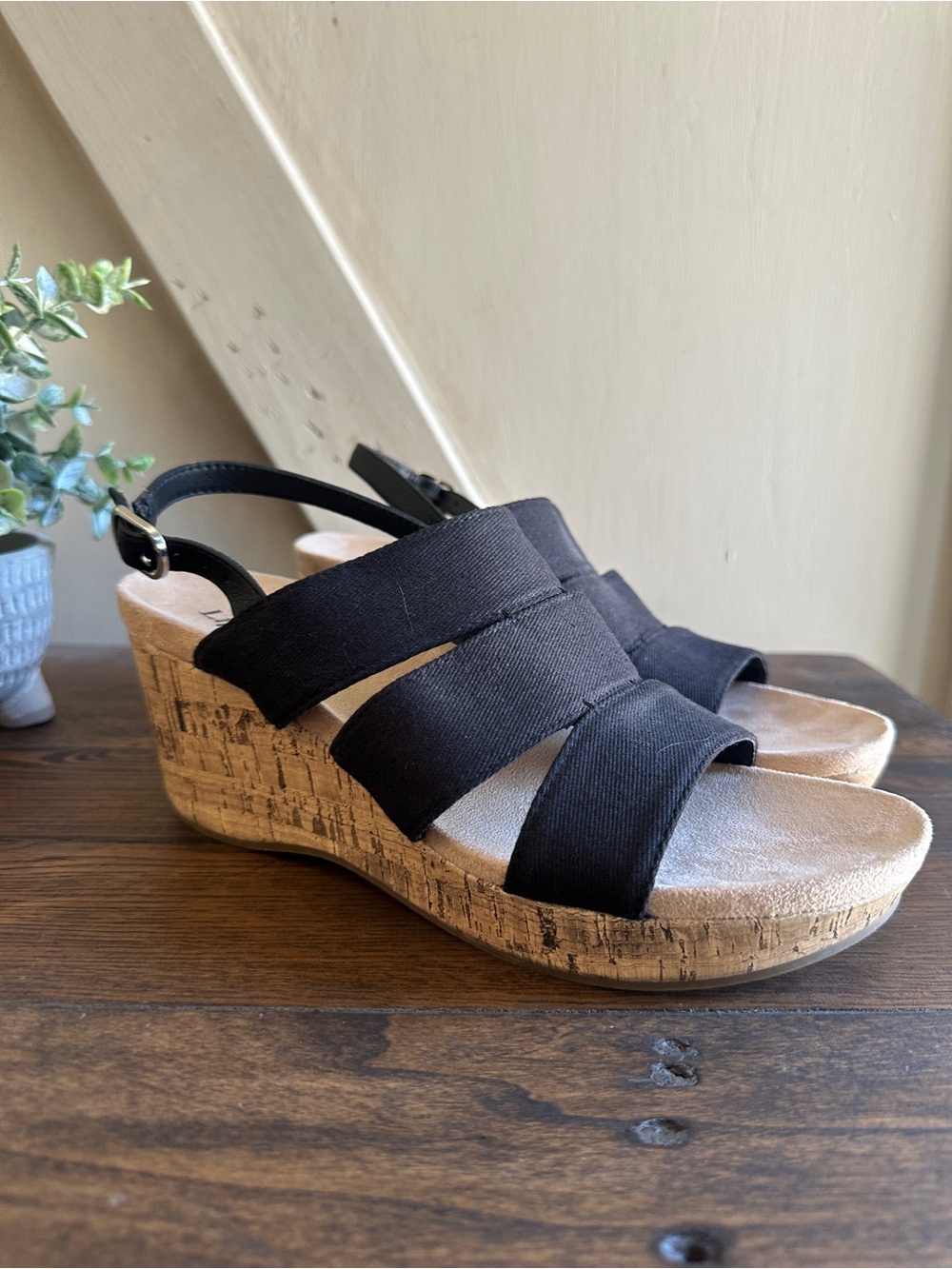 LifeStride Darby Black Cork Wedge Sandals Size 7.5M Comfort Slingback